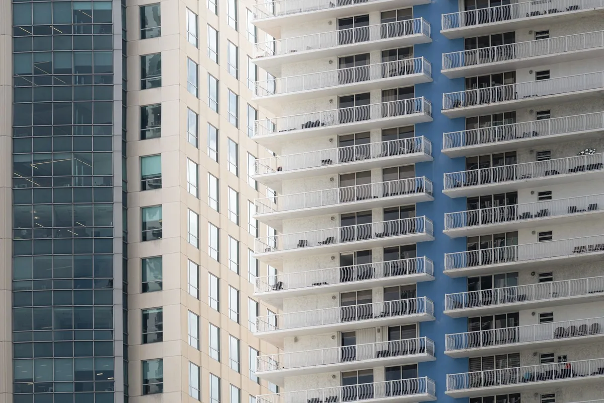 Alquilar en Florida después del TPS: qué puede pedir el arrendador y qué protege la ley