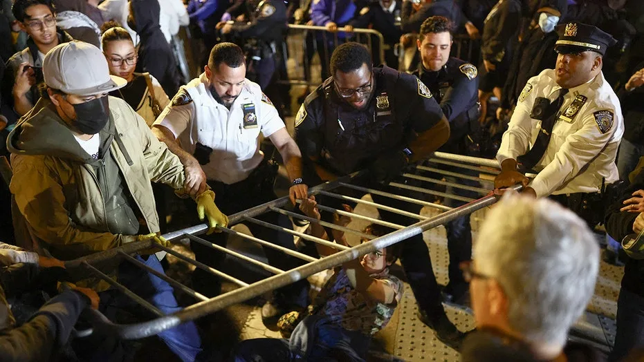 Unrest erupts in New York City after illegal immigrant shot by ICE agent and more top headlines