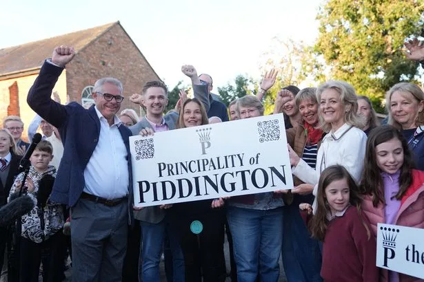 Piddington village in Oxfordshire votes to leave UK over asylum seeker plans