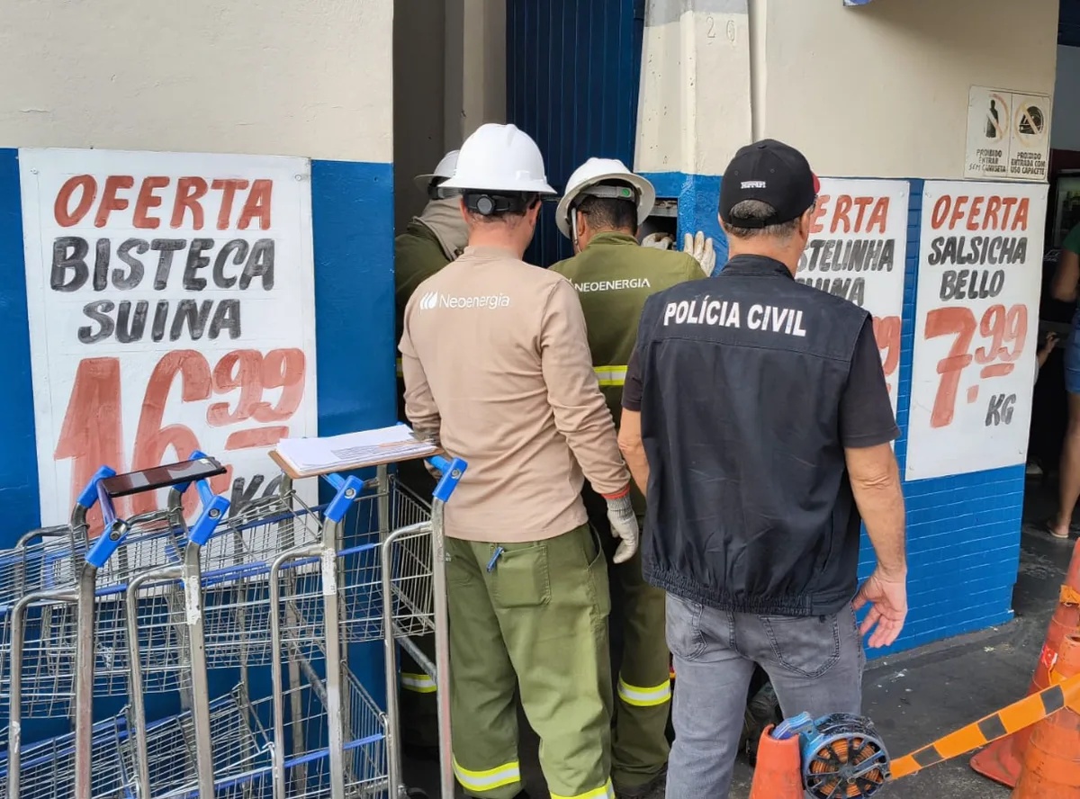 Cinco imóveis furtavam energia suficiente para abastecer 1,2 mil casas por 1 mês