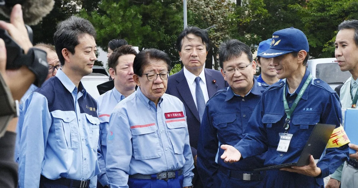 千葉豪雨、道路上の全車両撤去完了 一時約3000台