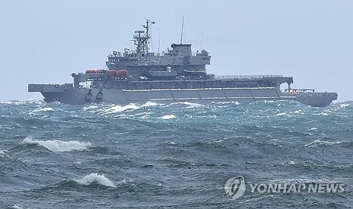 부산 앞바다 예인선 전복 실종자 5명 13일째 야간 수색