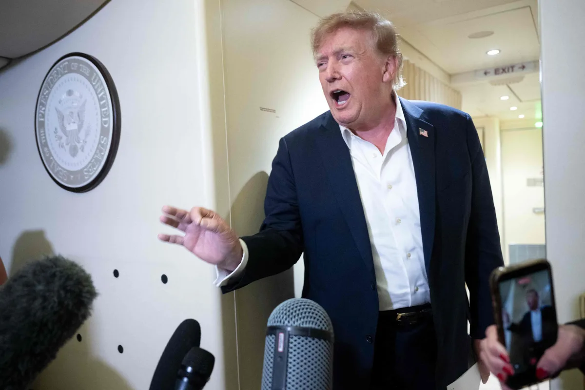 Tras un revés a su plan sobre el voto por correo, Trump arremete contra la Corte y vuelve a sembrar dudas sobre las elecciones