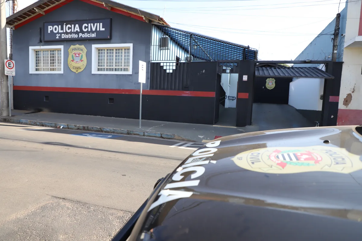 Homem é encontrado morto com tiros na cabeça em estrada de assentamento no interior de SP