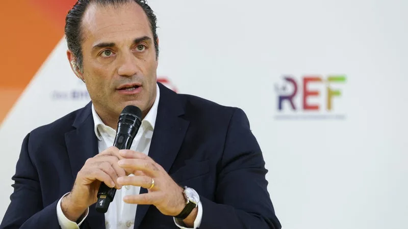 Les voitures électriques ne représentent que 7% des ventes aux Etats-Unis: le patron de Stellantis assure que les Américains finiront bien par basculer vers ces motorisations
