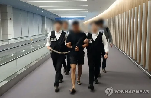 BTS 정국·회장님 노려 380억 탈취…해킹조직 총책 1심서 징역20년