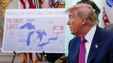 En pleine guerre commerciale avec le Canada, Donald Trump signe un décret changeant le nom du lac Ontario en "lac d'Amérique"