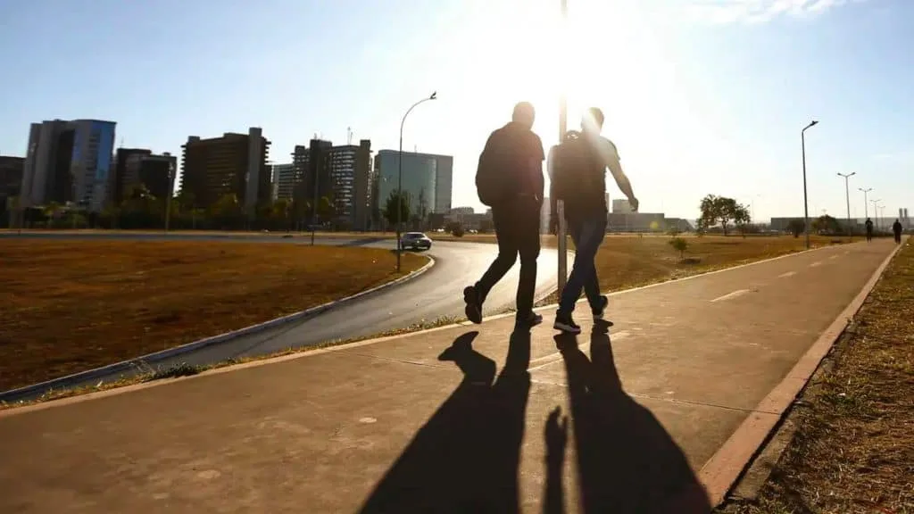 Previsão do tempo: Ciclone no Sul abre caminho para frente fria