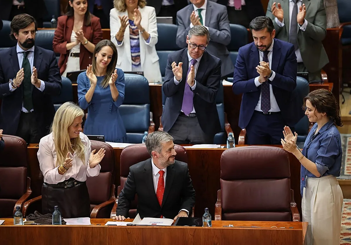 El PP de Madrid trata de cerrar el 'agujero del ático' con urgencia ante la cercanía electoral