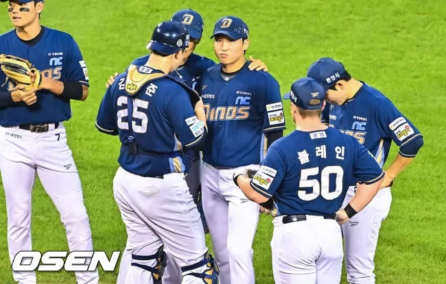 [사진]2이닝 5실점 구창모, LG 타선 만만하지 않네
