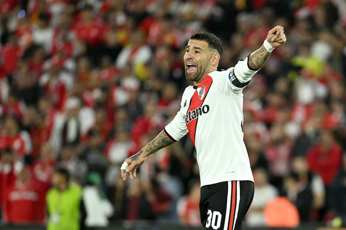 A qué hora juega River vs. Vélez hoy, domingo 23 de agosto