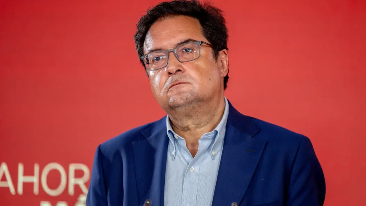 El Gobierno prohíbe a ex altos cargos de la Administración General del Estado trabajar para 'lobbies' durante dos años tras su cese
