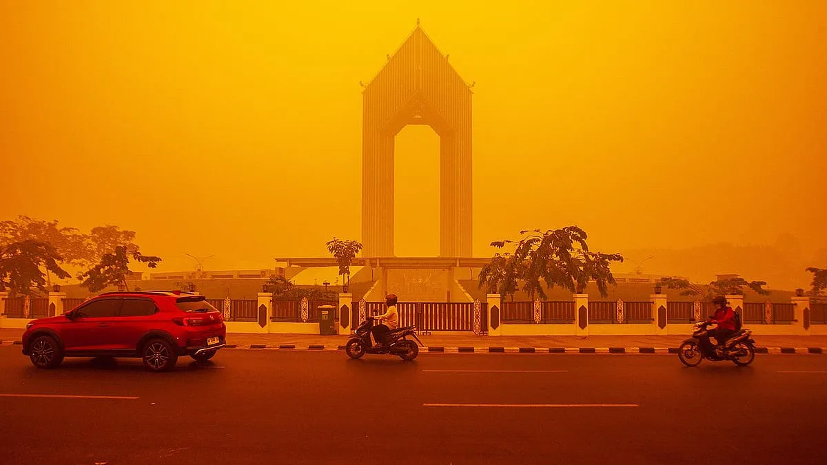 Incêndios agravados pelo El Niño devastam a Indonésia e cobrem regiões de fumo. Veja as imagens
