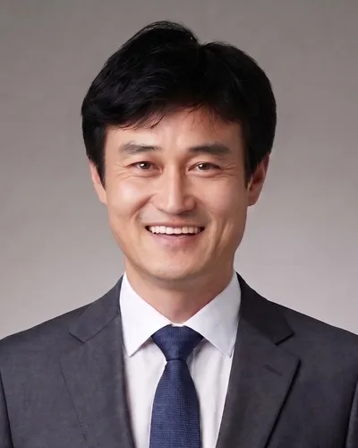 뇌출혈 딛고 평교사로 돌아갔던 교장선생님, 5명에게 생명 나눔