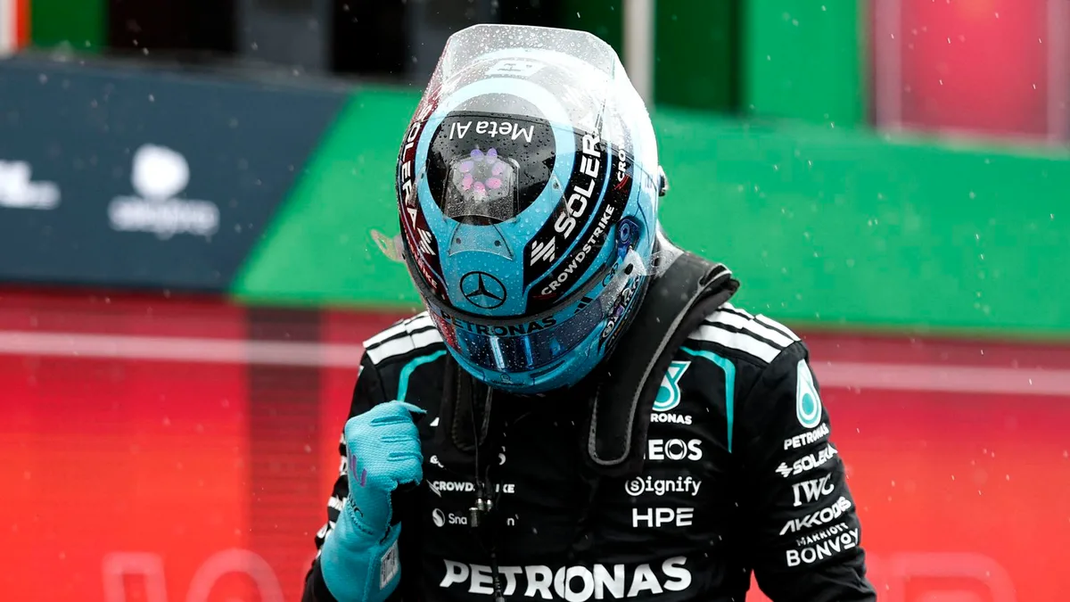 George Russell resiste ante el empuje de Leclerc para hacerse con la victoria en la esprint de Países Bajos