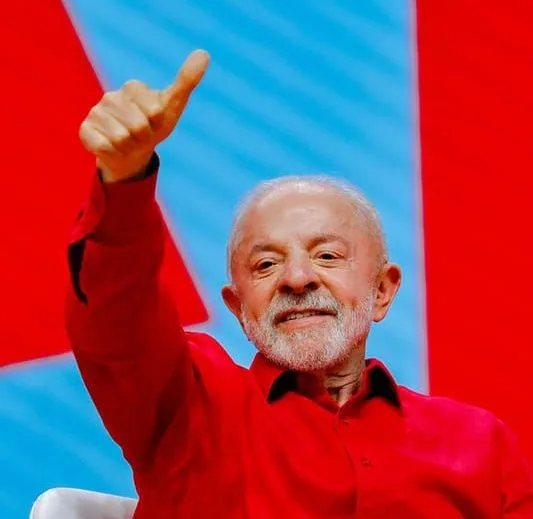 Lula diz que fim da escala 6×1 traz alívio para mulheres: “Tempo para viver”