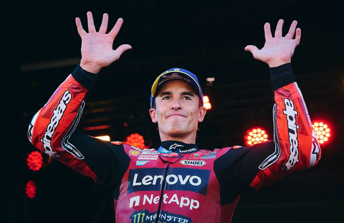 Marc Márquez hace pleno en Aragón y da un mordisco al Mundial