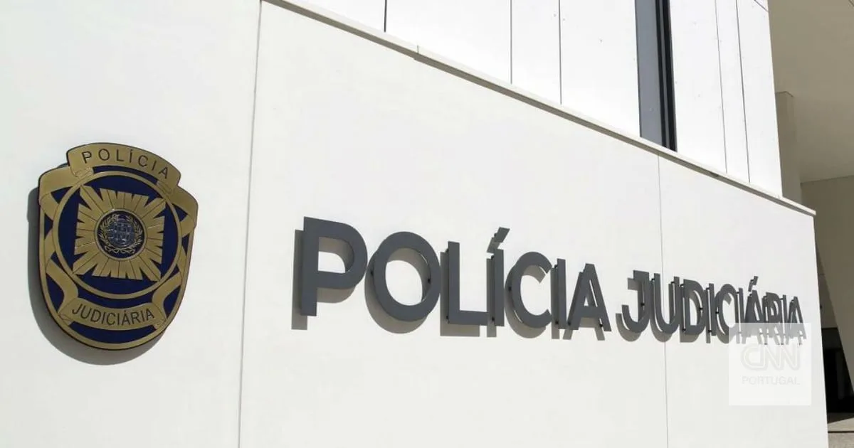 Motorista TVDE suspeito de atropelar dois clientes detido quatro meses depois