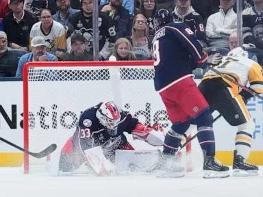 Blue Jackets' Cam Talbot sets NHL record by winning with 9th different team