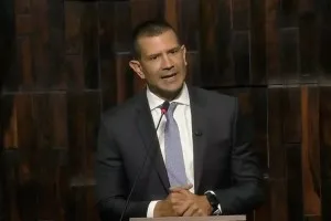 TRE manda Douglas Ruas apagar vídeo com ataques a Paes e Pedro Paulo nas redes