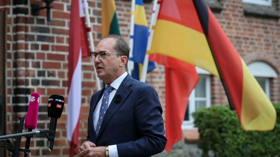 Russland: Dobrindt kündigt Taskforce gegen hybride Angriffe an