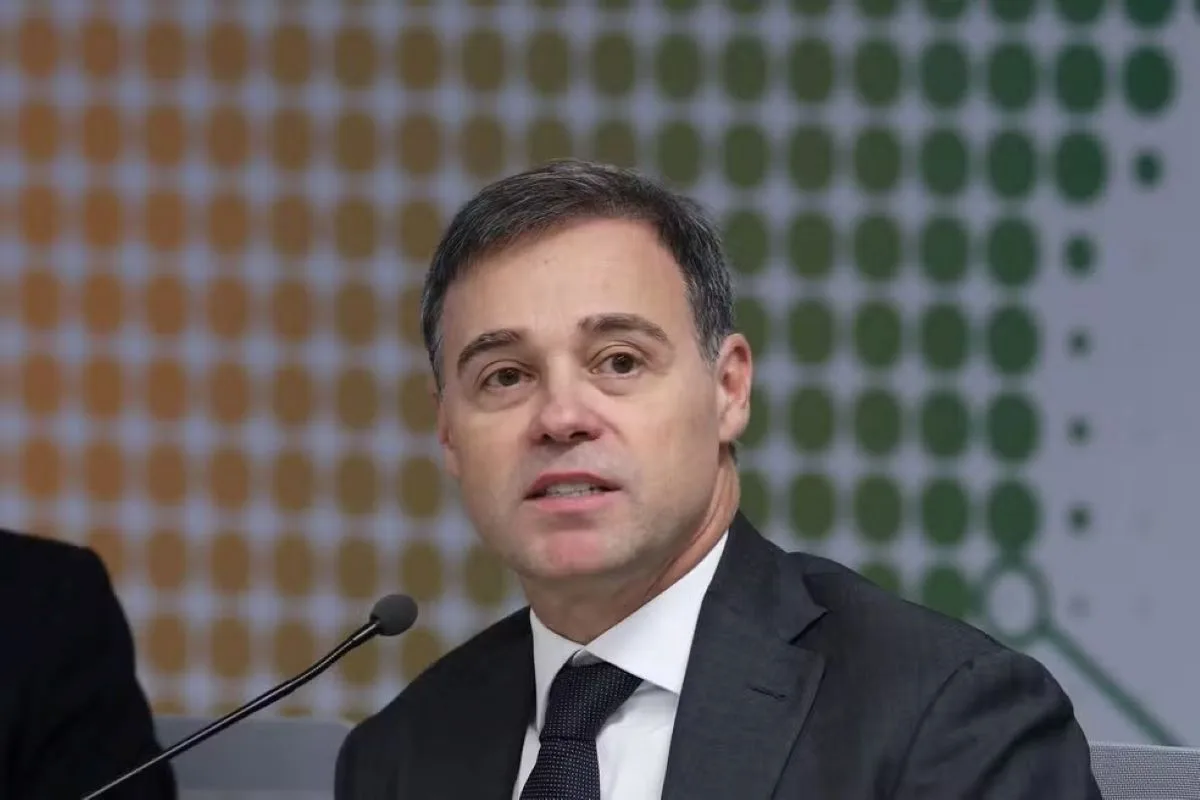 Mendonça rejeita pedido para suspender aumento do Bolsa Família