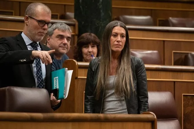 Junts amenaza con no apoyar ninguna votación de Sánchez si Catalunya acoge menores de Ceuta