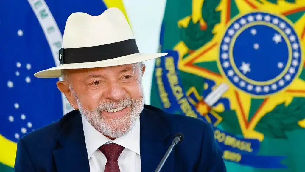 Violência de gênero: Lula amplia rede de proteção às mulheres e lança serviço online pelo SUS