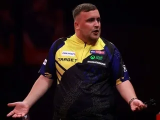 Fléchettes. Hué aux World Series d’Amsterdam, Luke Littler menace de ne plus participer aux compétitions aux Pays-Bas