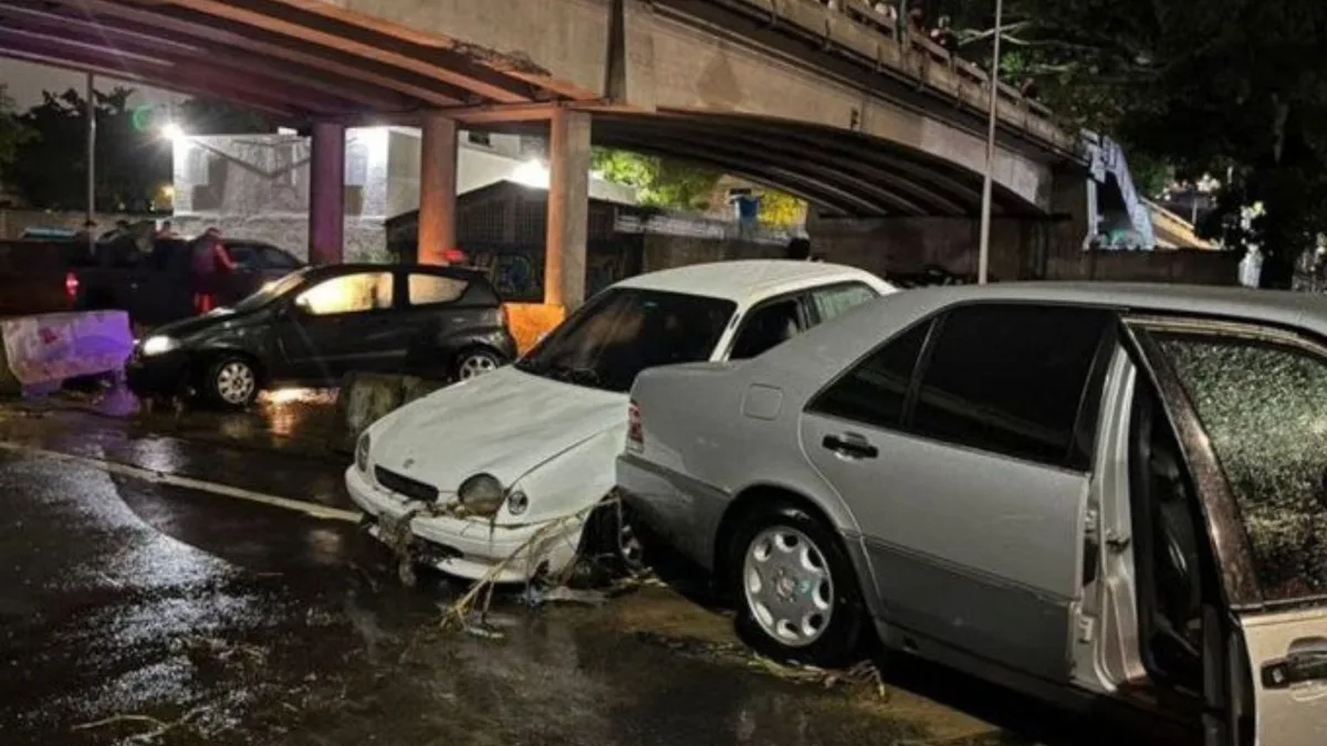 Lluvias en Caracas provocaron colapso en vías y desbordamiento del Guaire