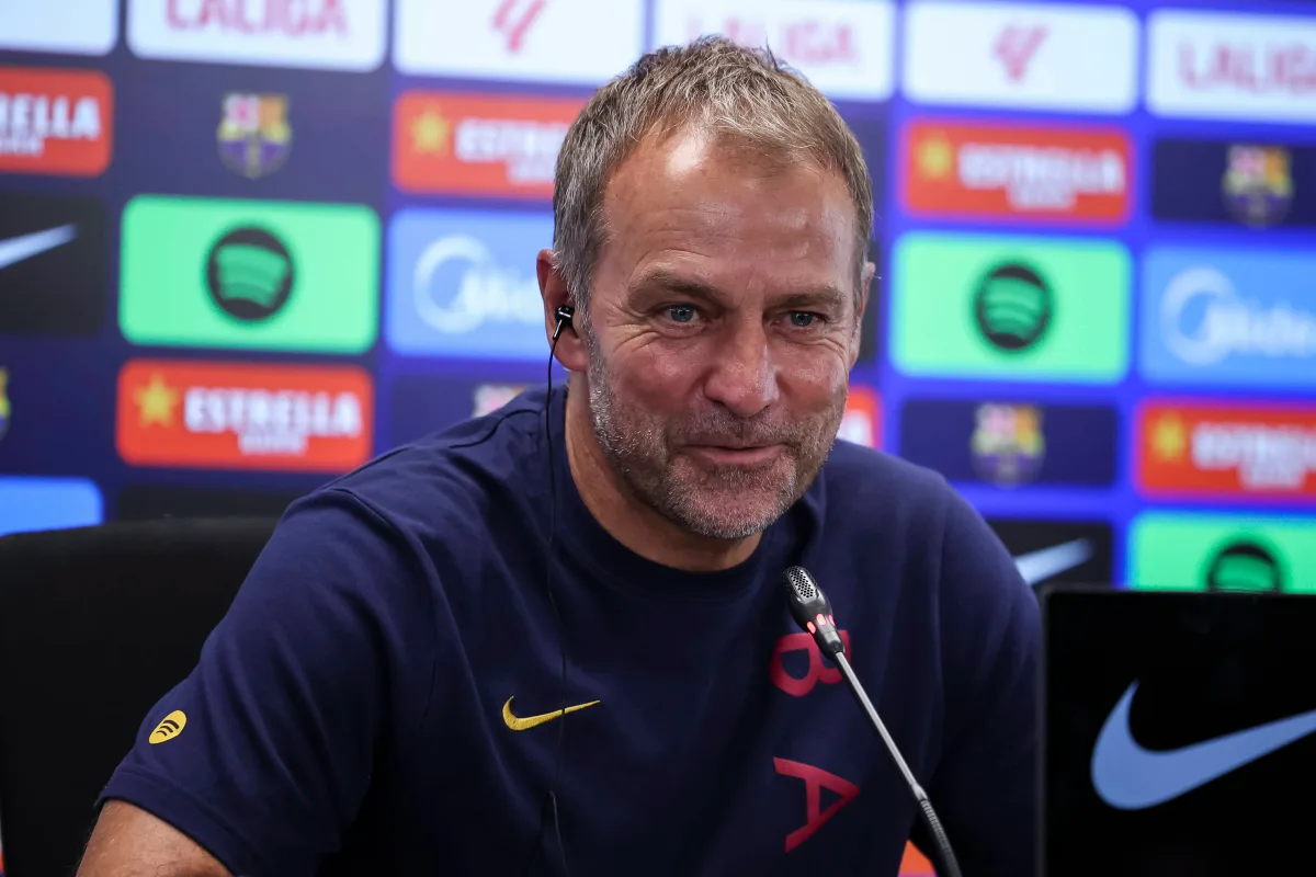 ‘Ele é o tipo de jogador que não temos’: Hansi Flick se rende à joia do Barcelona