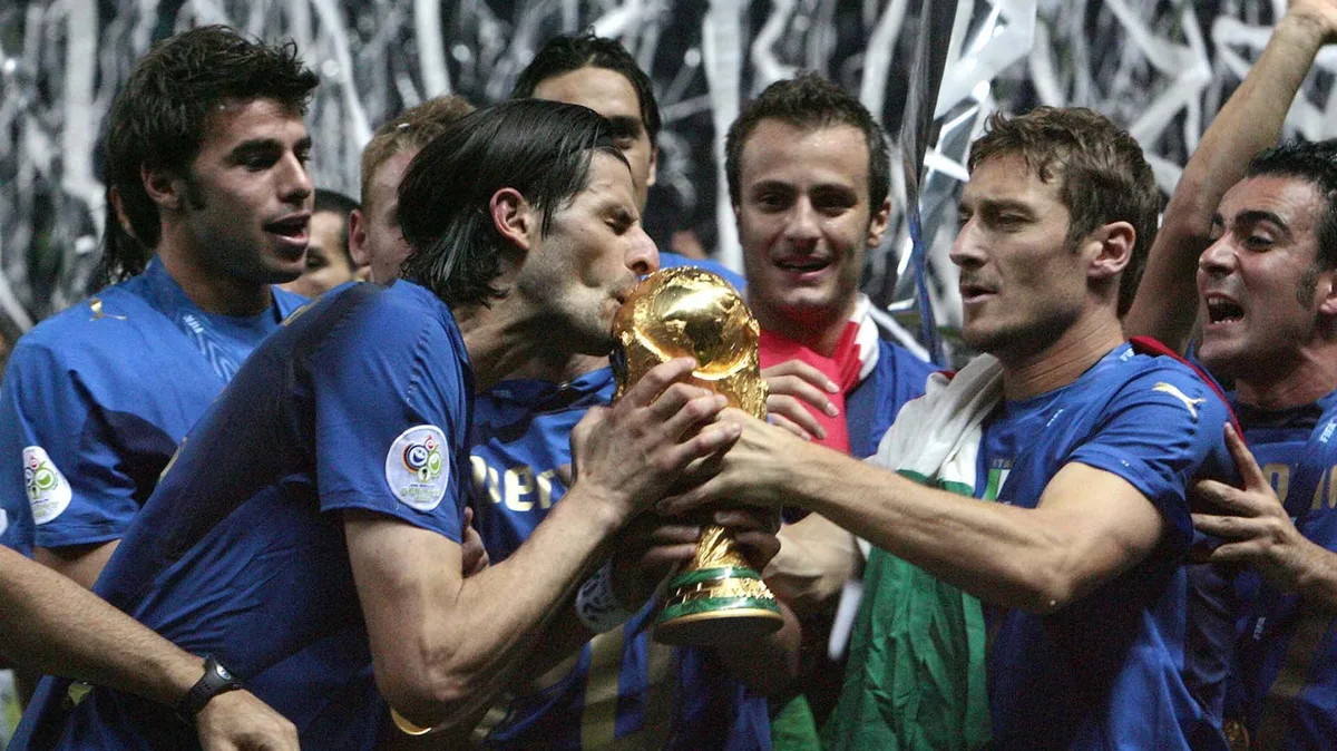 Una leyenda del fútbol reveló que lo tentaron para volver a jugar a los 48 años: “El pie no envejece”