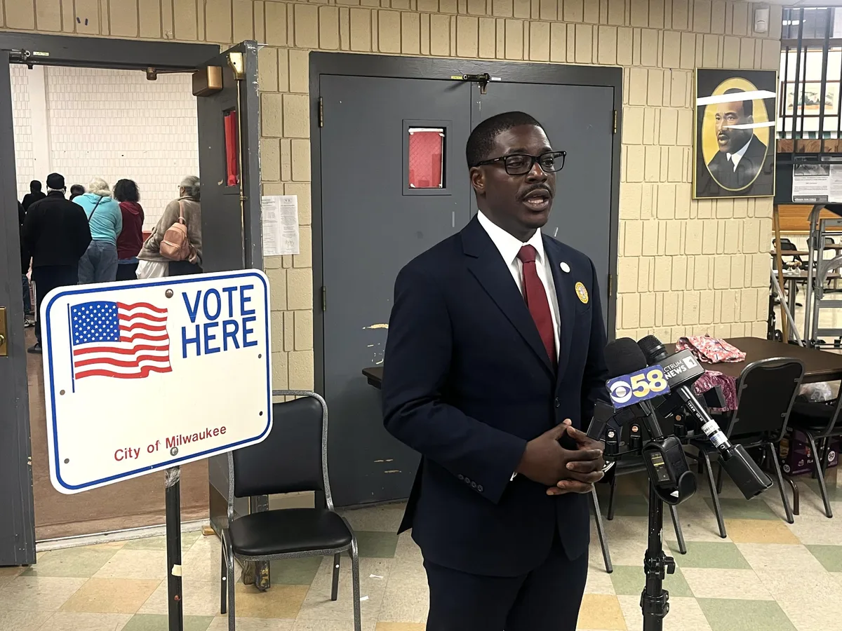 Democratas de Wisconsin escolhem moderado em vez de socialista para governo