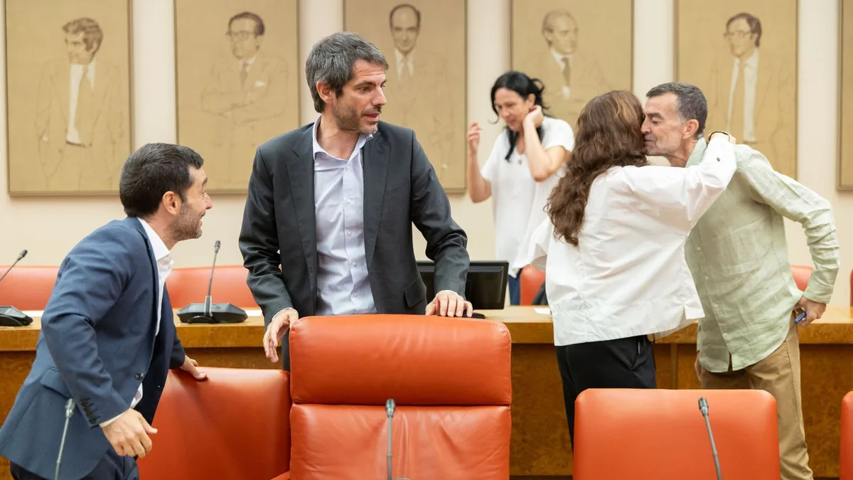 La izquierda exige al PSOE aprobar ya el decreto de Vivienda tras el desahucio de Maricarmen