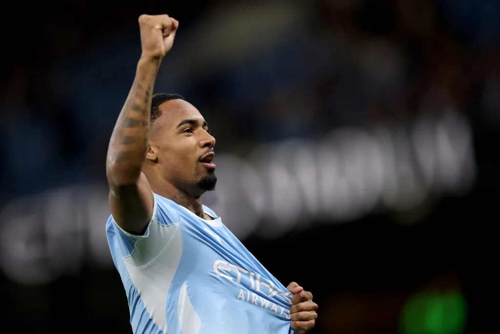 Allan é elogiado por Enzo Maresca após estreia dos sonhos no Manchester City