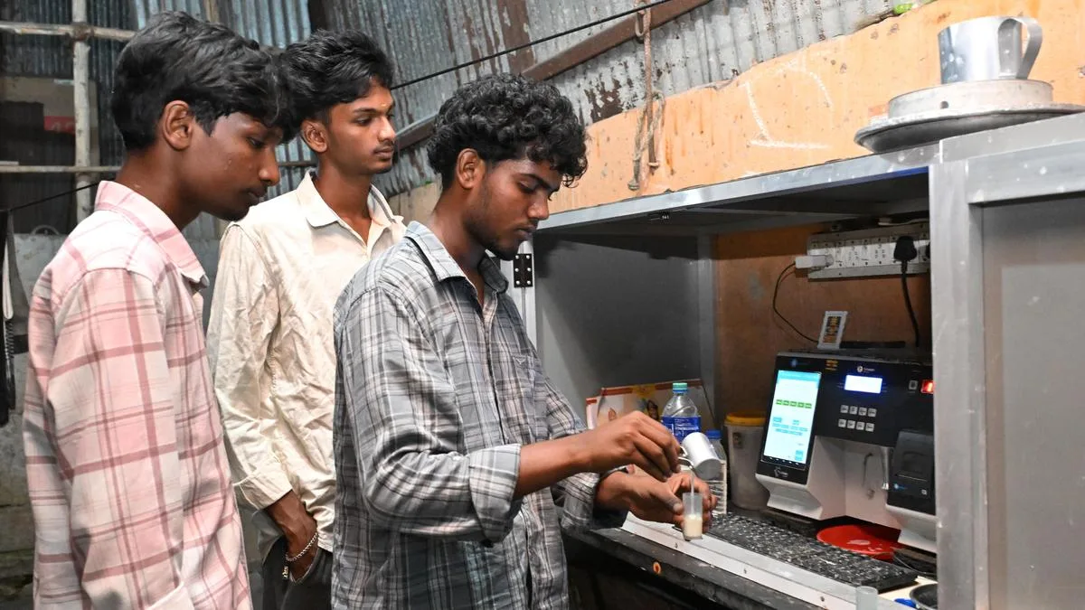 Tech-driven transparency: Madurai Aavin overhauls milk procurement to protect farmer earnings