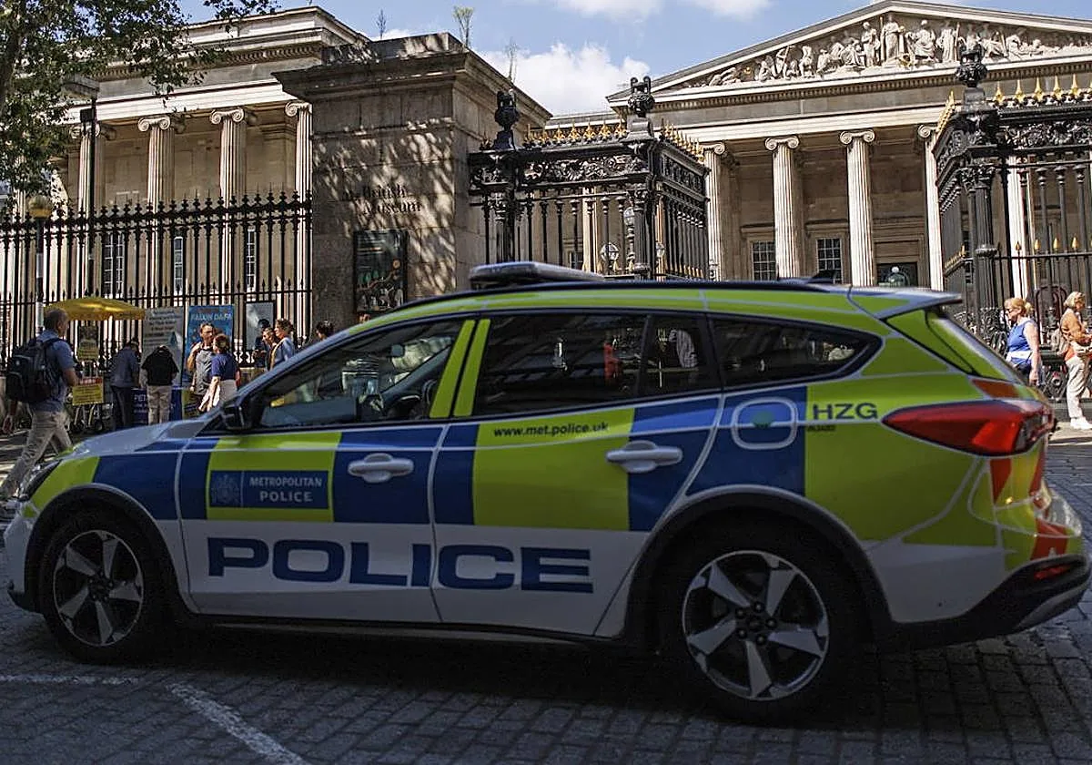 Un hombre británico se declara culpable de haber drogado y violado a su mujer durante 20 años
