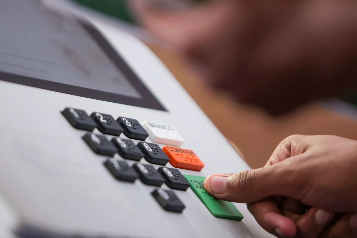 Eleições 2026: por que candidatos ainda não podem pedir votos?
