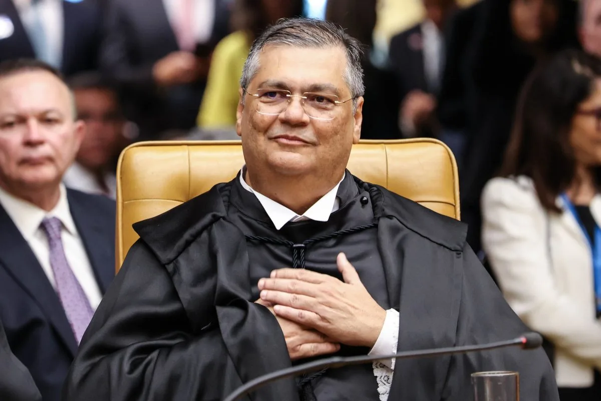 Dino retira sigilo de investigação sobre Dark Horse