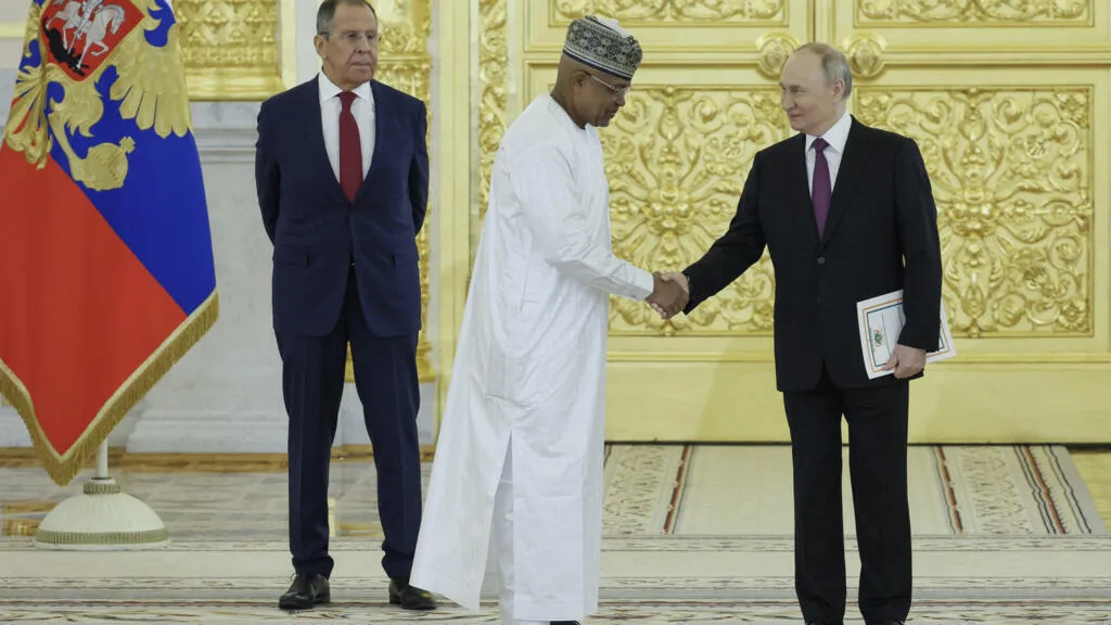 Face aux mutineries, les juntes africaines s'en remettent à la Russie et à l'Africa Corps