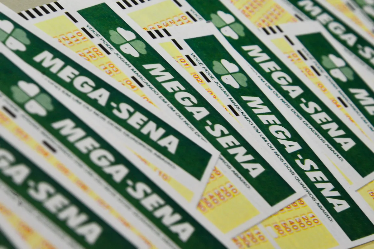 Mega-Sena paga R$ 101,9 milhões e Bahia tem 5 apostas premiadas