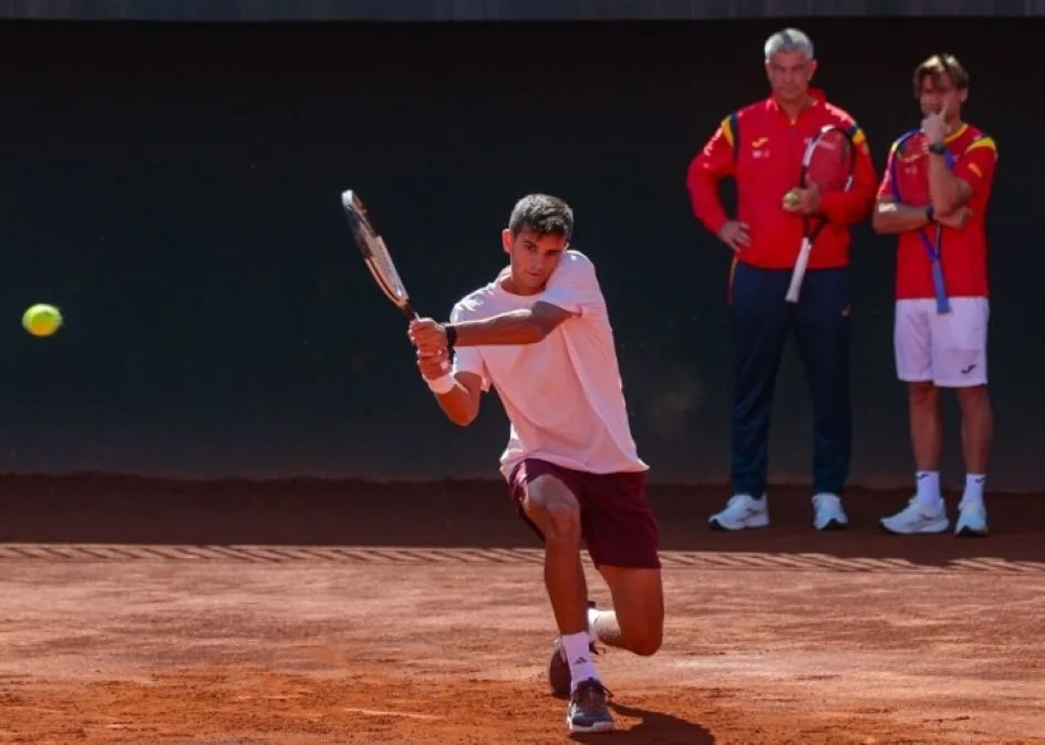 Ferrer promove estreias de Jódar e Mérida na Davis contra o Chile