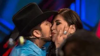 Madre de Christian Nodal debuta como cantante con una emotiva canción