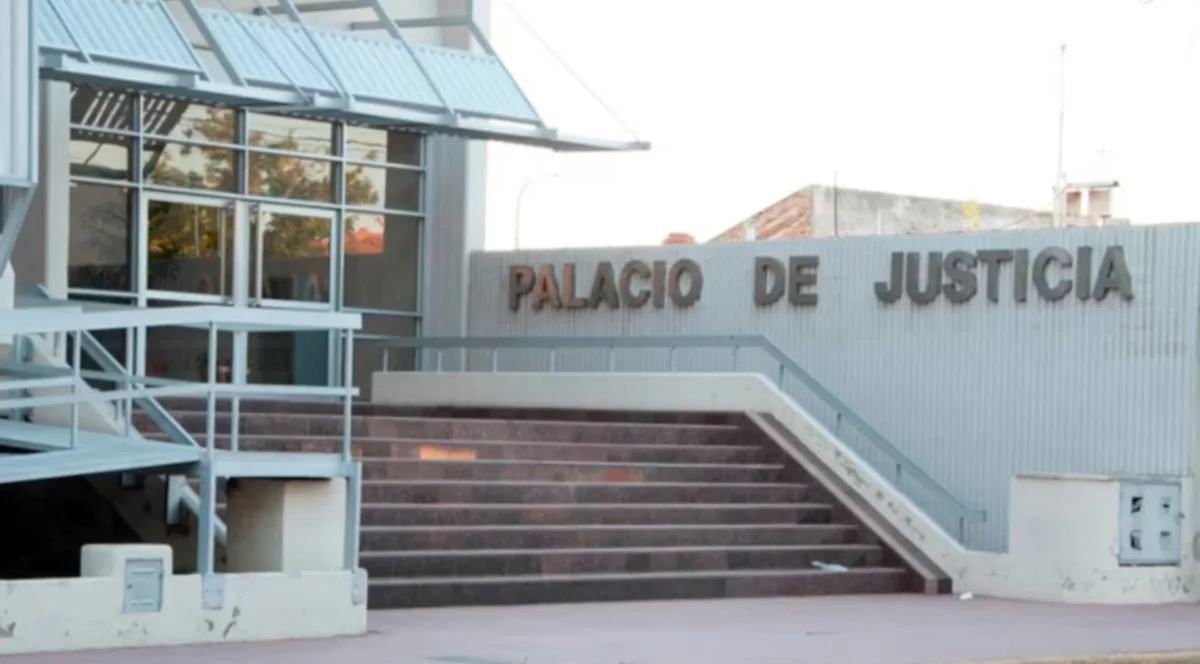 Le tiraron un piedrazo y murió por un traumatismo de cráneo: ahora irán a juicio los dos jóvenes acusados