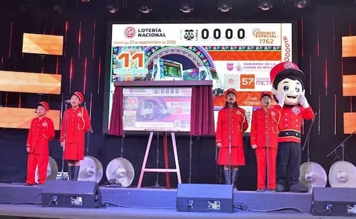 "¡Premio mayor, premio mayor!", Metro celebra 57 aniversario con "cachitos" de la Lotería; habrá 43 mdp en premios