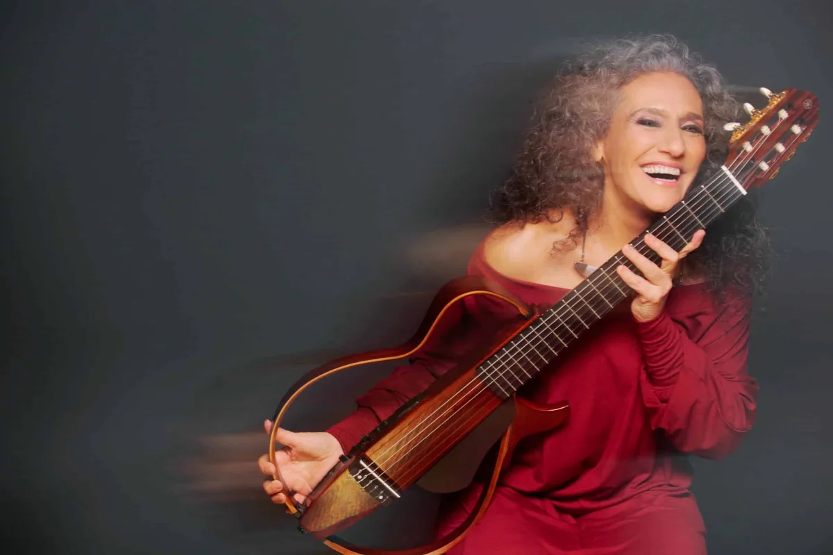 Ela estava na plateia do primeiro Rock in Rio; agora, aos quase 60 anos, cantora Badi Assad volta ao festival como atração