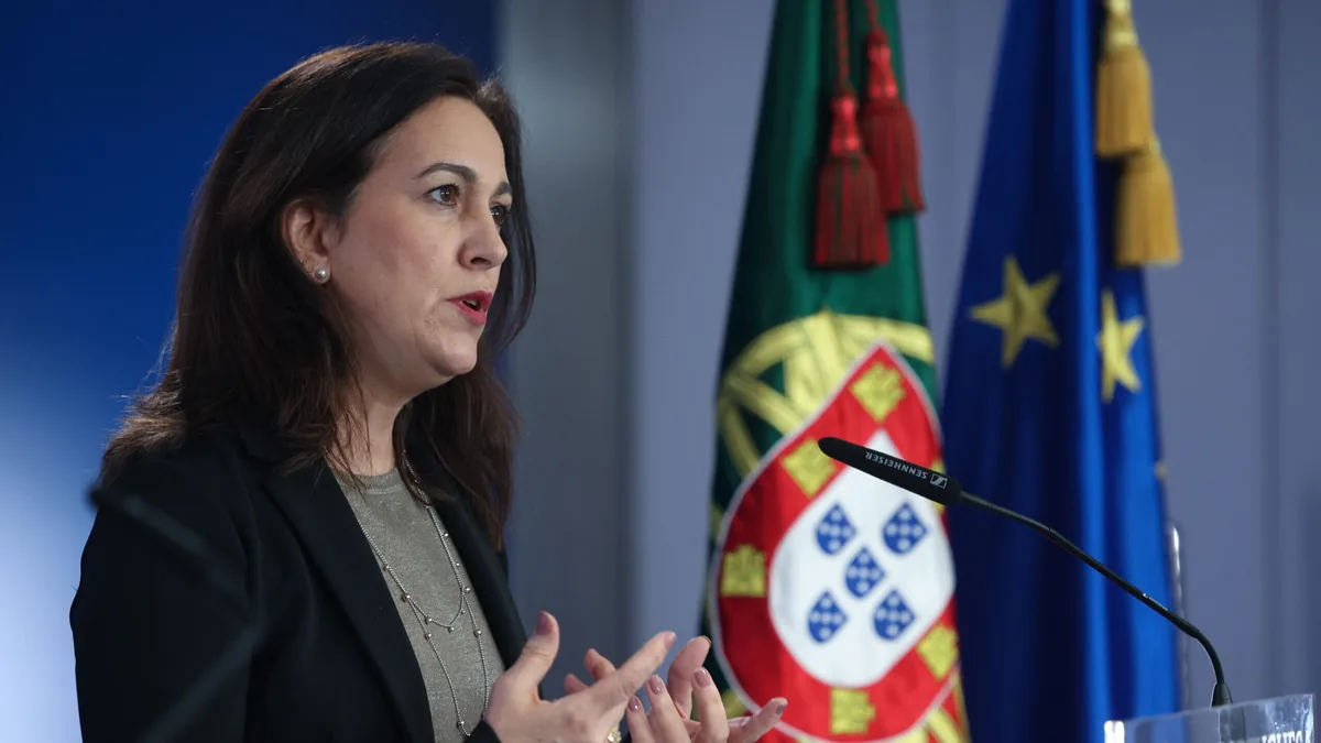 Ministério da Justiça não fixa prazos “irrealistas”, mas diz que auditoria à PJ é uma “prioridade”