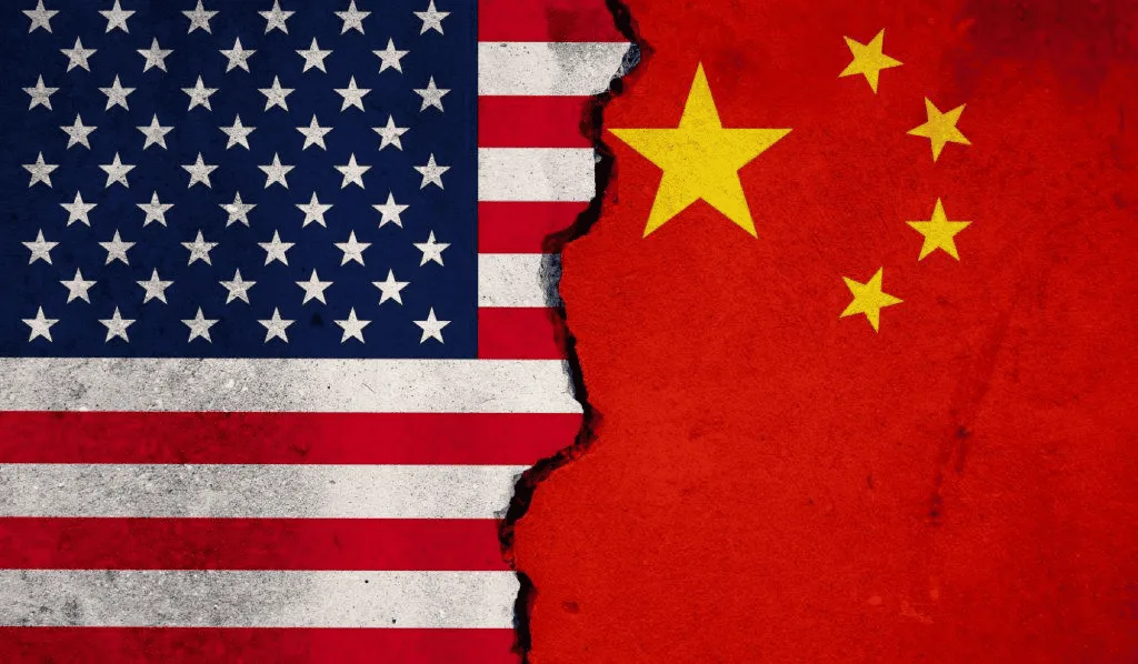 Em resposta aos EUA, China exige respeito na corrida da IA