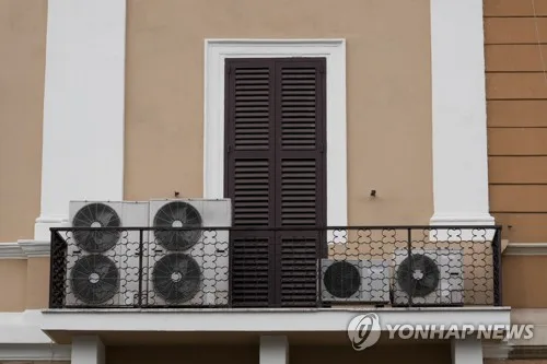 "기후 대응보다 일단 에어컨부터"…유럽 6개국 여론조사