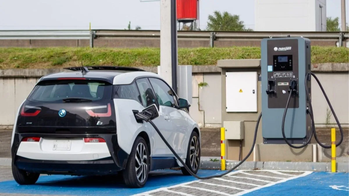 Boom de carros elétricos faz SC criar projeto de pontos de recarga que já cobre 1.500 km e pretende alcançar 100 municípios